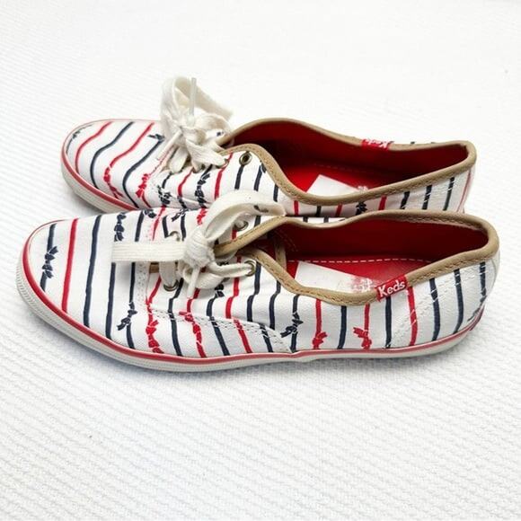 Seller photo, Poshmark